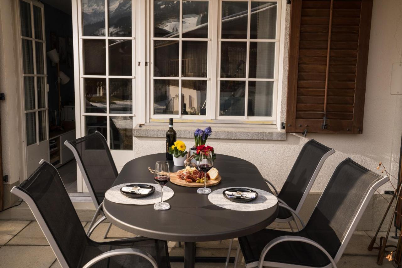 Chalet Spitzhorn - Your Peak Getaway - Private Terrasse & Gratis Parkplatz Gsteig ภายนอก รูปภาพ