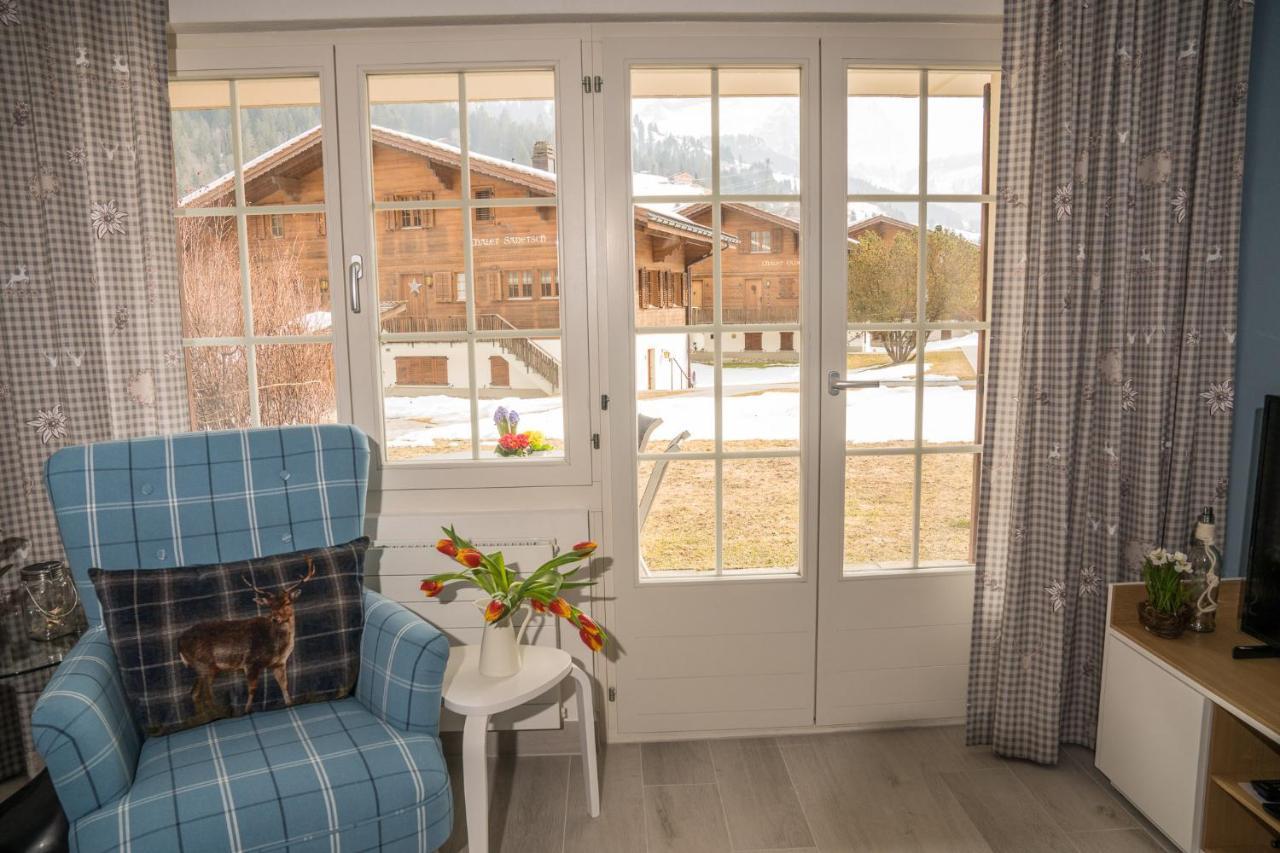 Chalet Spitzhorn - Your Peak Getaway - Private Terrasse & Gratis Parkplatz Gsteig ภายนอก รูปภาพ