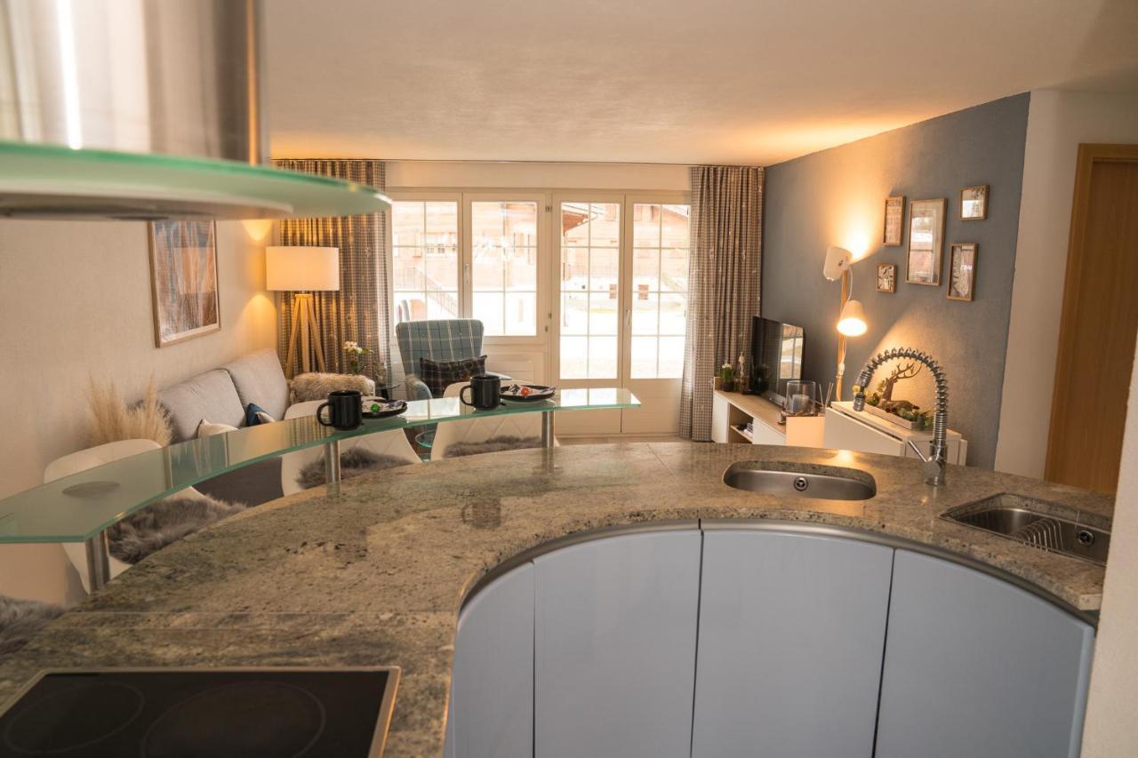 Chalet Spitzhorn - Your Peak Getaway - Private Terrasse & Gratis Parkplatz Gsteig ภายนอก รูปภาพ