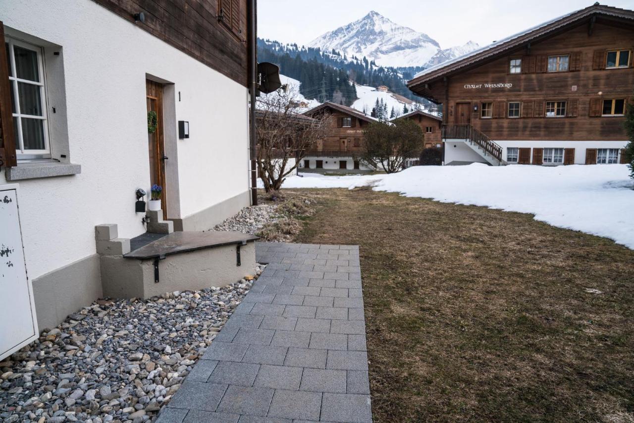 Chalet Spitzhorn - Your Peak Getaway - Private Terrasse & Gratis Parkplatz Apartment Gsteig ภายนอก รูปภาพ