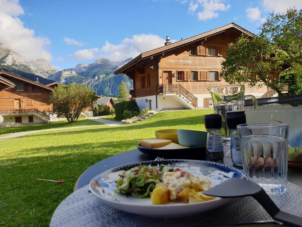 Chalet Spitzhorn - Your Peak Getaway - Private Terrasse & Gratis Parkplatz Gsteig ภายนอก รูปภาพ
